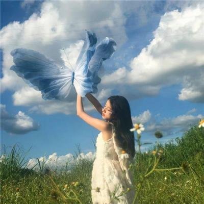 一线女星被曝被拍到同回酒店，深夜机场画面流出